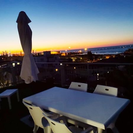 Appartement La Terrazza à Falconara Marittima Extérieur photo