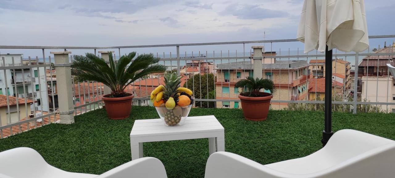 Appartement La Terrazza à Falconara Marittima Extérieur photo